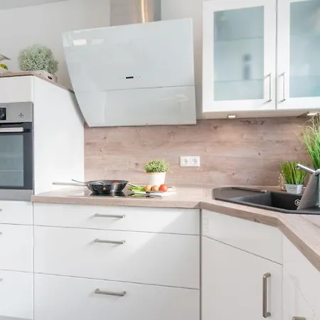 Апартаменты Apartmenthaus-kiki-wohnung-ocean-view *